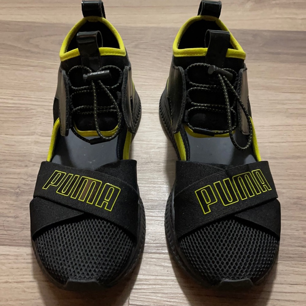 Puma Sneakers